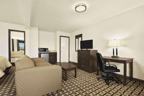 Super 8 by Wyndham Fort Worth TX in Fort Worth, USA