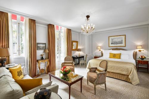 Hotel Plaza Athenee - Dorchester Collection