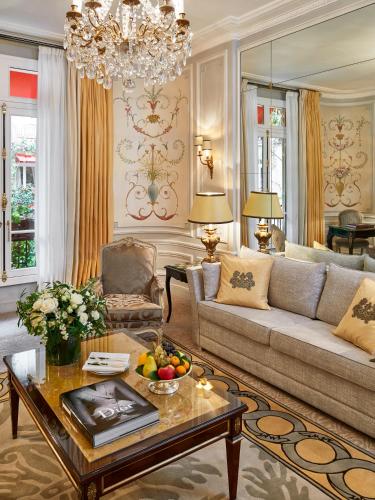 Hotel Plaza Athenee - Dorchester Collection