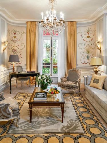 Hotel Plaza Athenee - Dorchester Collection