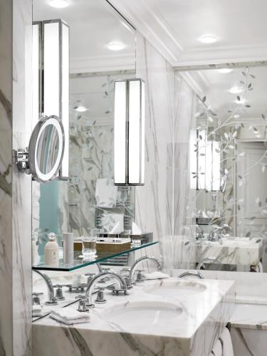 Hotel Plaza Athenee - Dorchester Collection