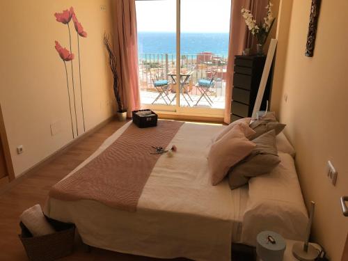 Rooms in Seafront Villa - Photo 2