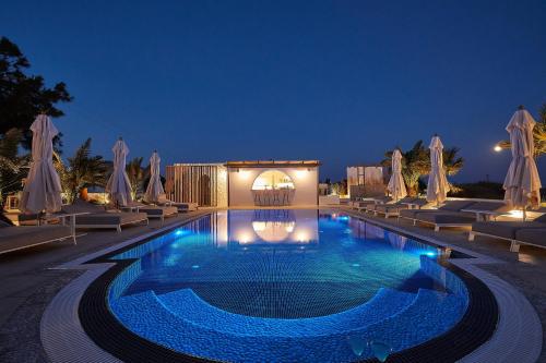 泳池, 佩特里套房酒店 (Petri Suites) in 比爾佛盧
