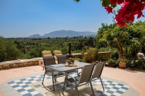 Manikel Stone House gîte à louer Tzitzifés