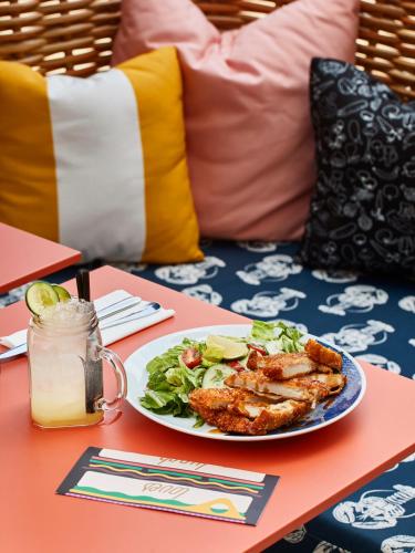 Mama Shelter Prague - image 7