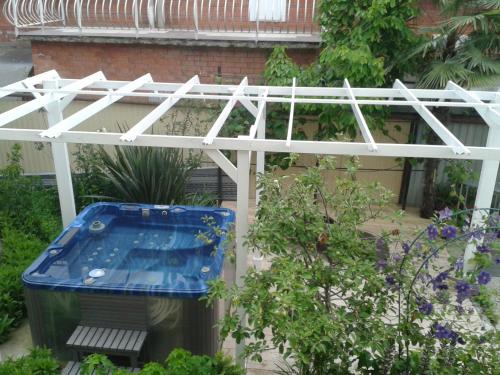 Yana Guest house - image 11