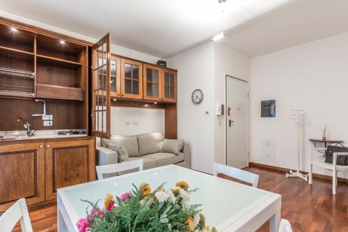  Favilli - The Place Apartments, Pension in Bologna