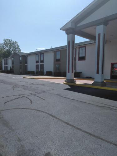 Quality Inn & Suites - image 7