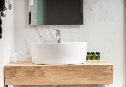 Poseidon Resort Hotel - image 14