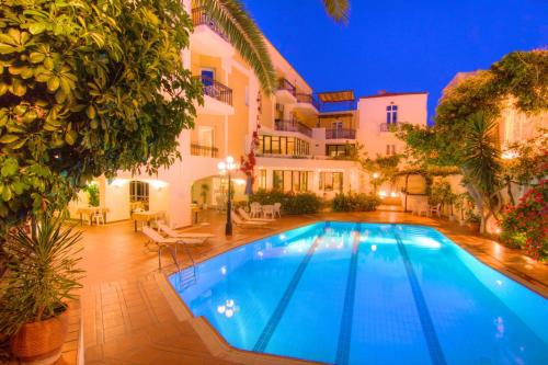 Fortezza Hotel - image 2