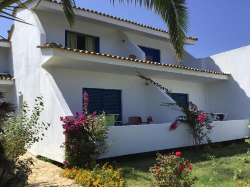 Sleeps 5