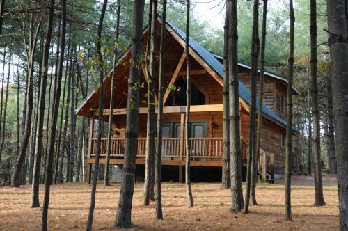 Laluan Masuk, The Cabins at Pine Haven - Beckley in Summersville (WV)
