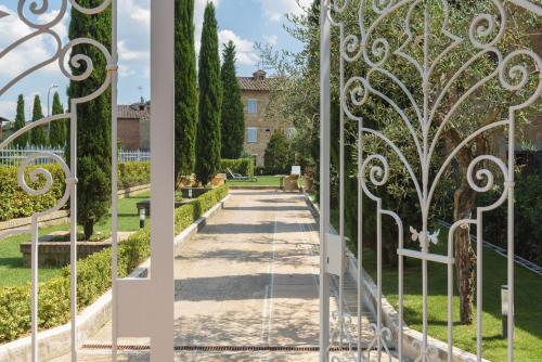 Hotel Residence San Gregorio - image 4