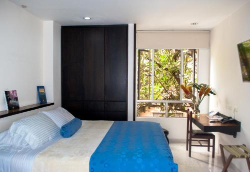 Standard Double Room image 8