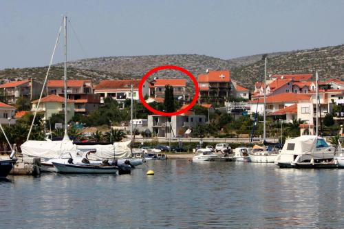 Apartments and rooms with parking space Marina Trogir - 5953 - image 5