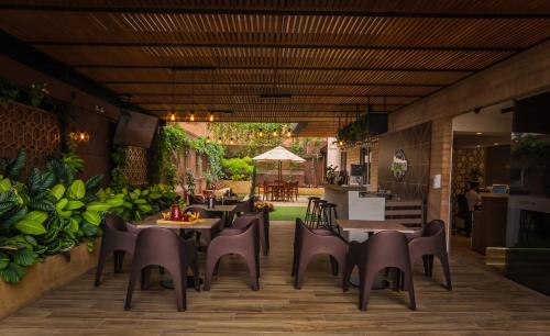 156908438 Hotel Lomas 10 Medellin by DICO