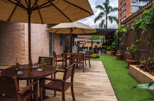 156908774 Hotel Lomas 10 Medellin by DICO