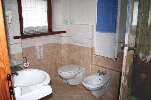 Double Room/Twin with Single Beds