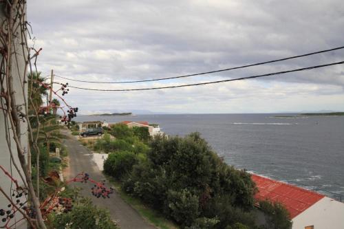 Apartments by the sea Milna Vis - 8917 - image 8