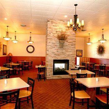Trails End Motel Sheridan - image 3
