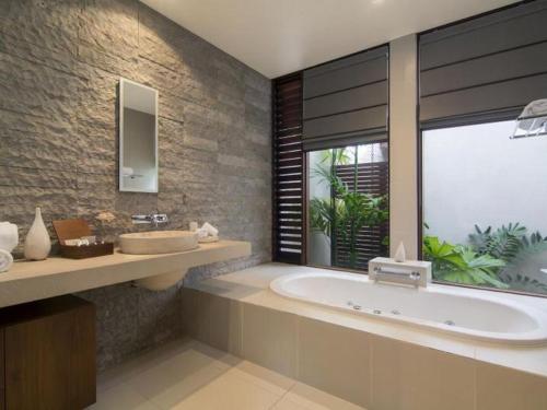 Niramaya Port Douglas Private Villas