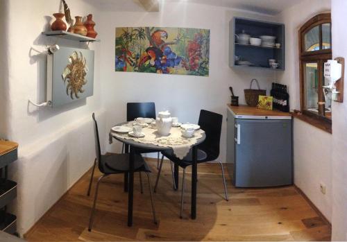 Konyha, FeWo Paramaribo in Kassel