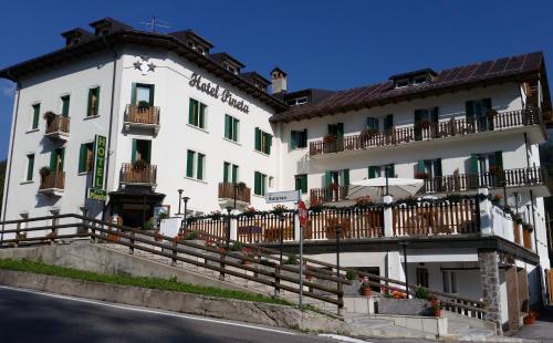 Hotel Pineta, Falcade bei Malga Ciapela