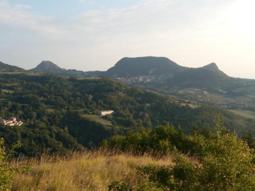 Casa in parco montano gîte à louer Montecopiolo