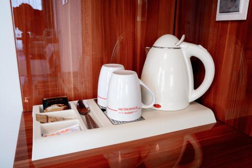 Hotel Metropolis - image 2