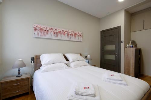 “ZEUS”, STYLISH LUXURY BUSINESS SUITE in the heart of Athens. - Χολαργός