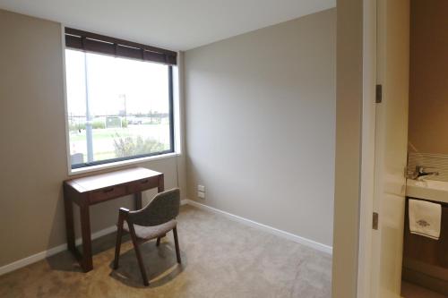 المرافق, Golden Sun Apartment -Two bedrooms, Three bedrooms in Wigram