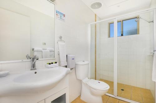 Caboolture Riverlakes Boutique Motel image 7