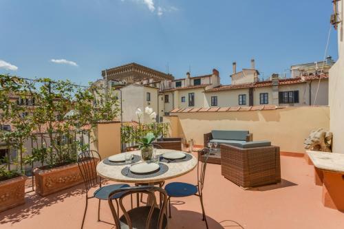  Apartments Florence - Corso Terrace, Pension in Florenz