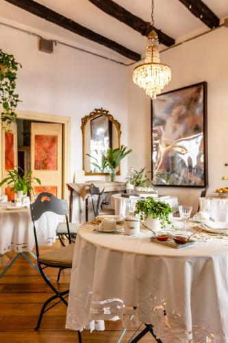 B&B Dei Papi Boutique Hotel - image 11