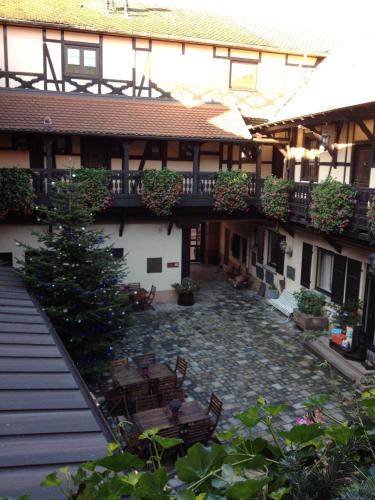 Le Gouverneur Hotel - image 8