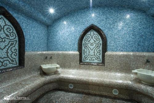 Hotel Helen - image 11