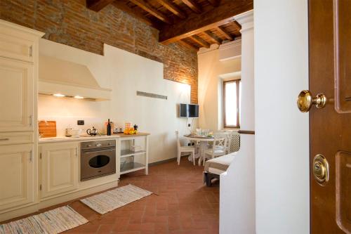 Ognissanti apartment - main image