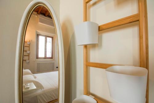 Ognissanti apartment - image 2