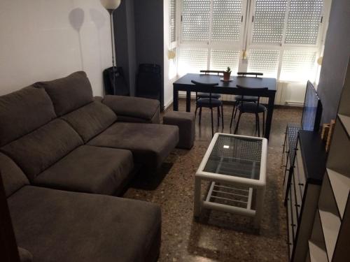  Amplio y Comodo Apartamento con parking in Valencia