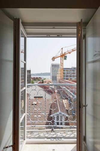 Lisbon Five Stars Apartments Bica - main image