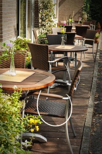 ผับ/เลาจน์, Hotel Litjes in กอช