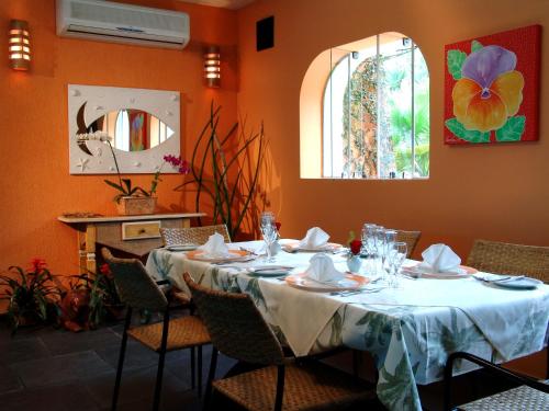 Hotel Itapemar - Ilhabela in Praia Saco da Capela