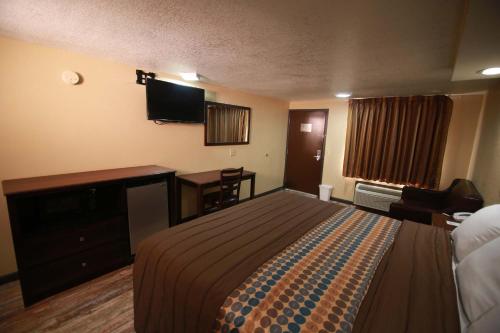 King Room - Non-Smoking