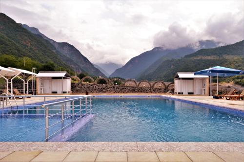 Bể bơi, Bergs Hotel And Restaurant in Qax