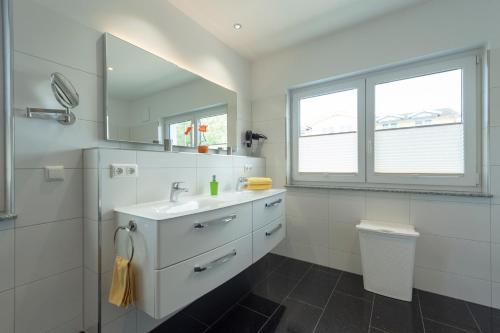 Haus Bernstein Ferienwohnungen Sellin Book Your Hotel With