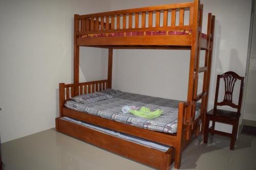 2 double beds, 1 bunk bed
