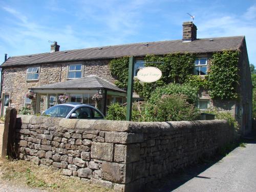 Chapel Cottage Clitheroe Road - Accommodation - Waddington