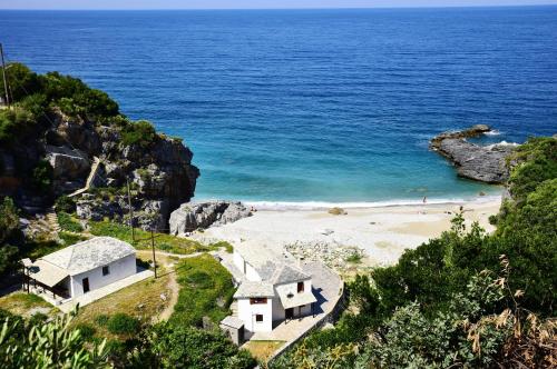 Mylopotamos Beach House