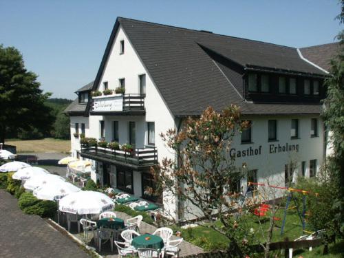 Landgasthof Restaurant Laibach - Hotel - Bad Berleburg