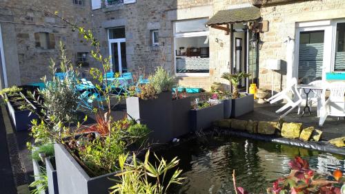 Зовнішній вигляд готелю, Hotel Patton in Avranches